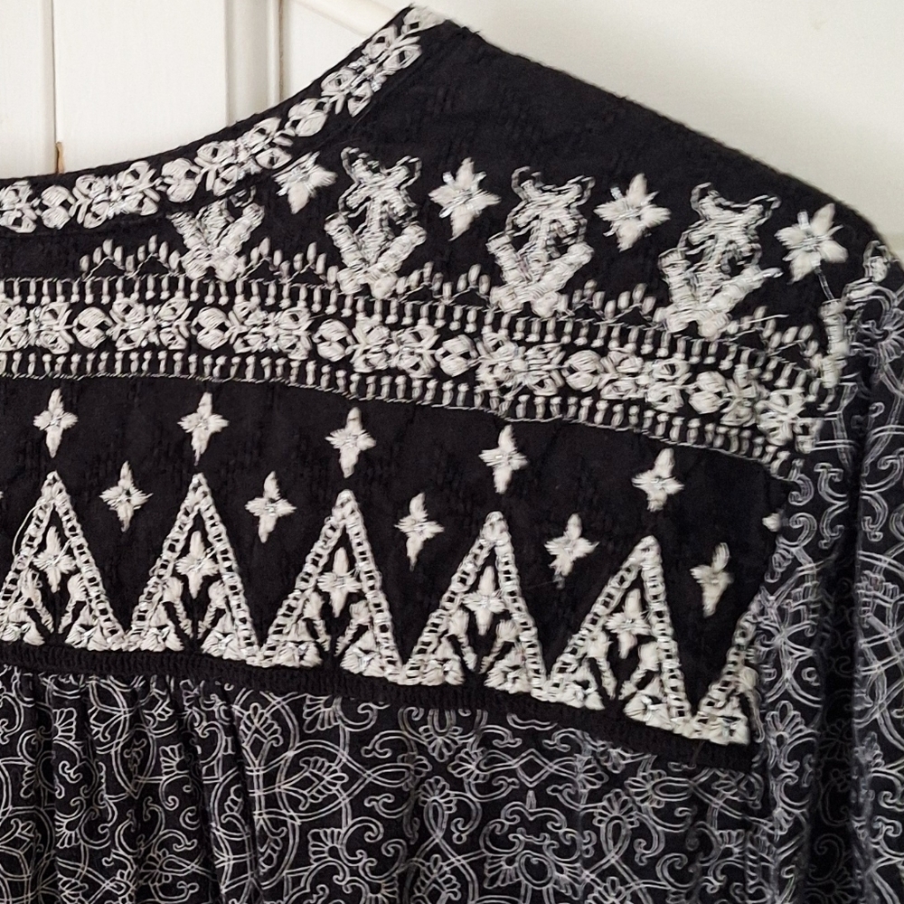 Lucky Brand embroidered bohemian top - Picture 5 of 7